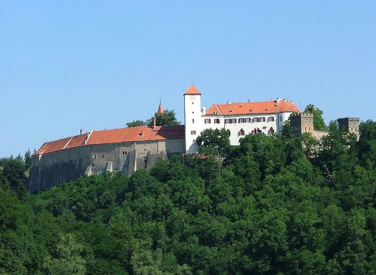 Hrad Velký Vřešťov, Velký Vřešťov, Czech Republic (Czechia)